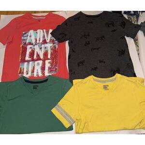 Preowned Bundle Of Four Boys Spotted Zebra V Necked Shirts Size S(6-7)